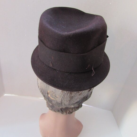 SALE 1940 Era Vintage Brown Felt Tilt Style Hat main image 5